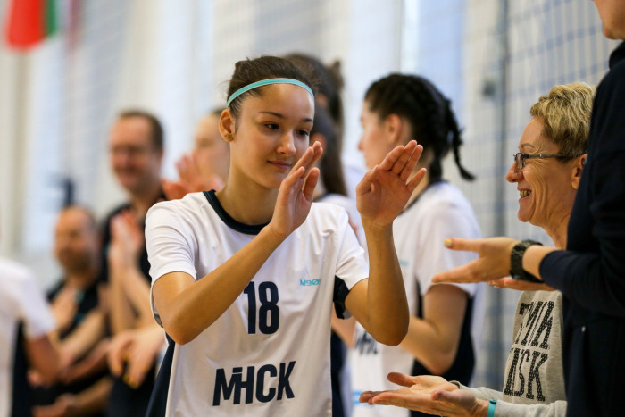 Разгромная победа женской команды “МИНСК”